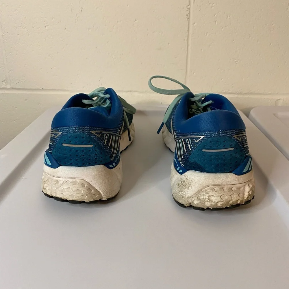 Brooks Women’s Adrenaline GTS 19 Blue Running Shoes Size 10